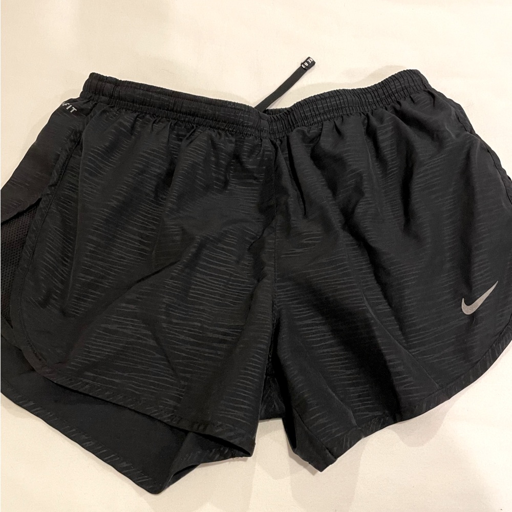 Nike modern embossed tempo shorts